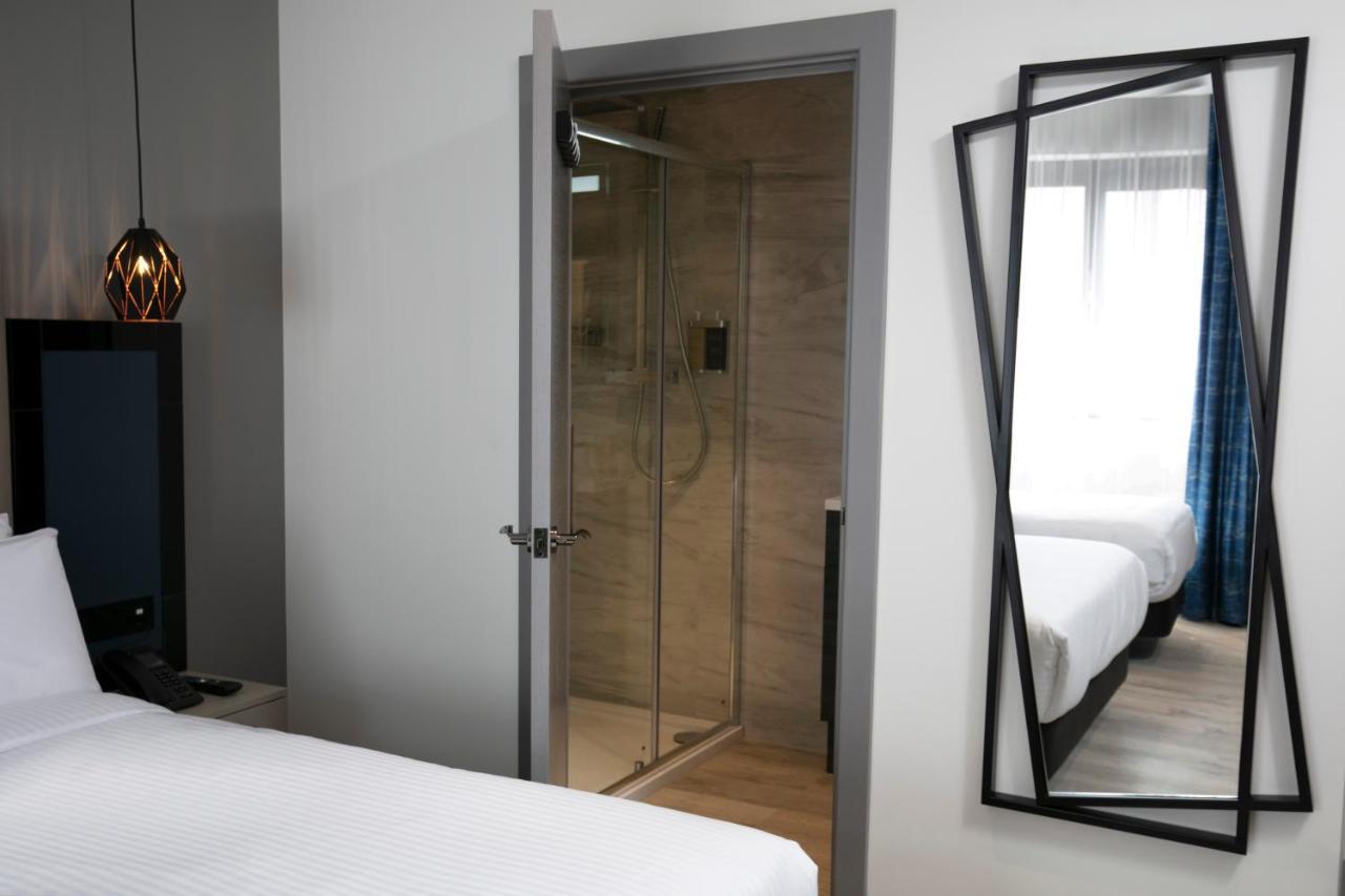 Spark By Hilton Luton Λούτον Εξωτερικό φωτογραφία