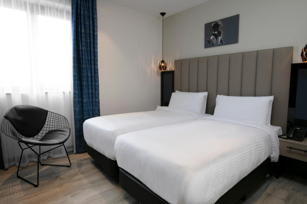 Spark By Hilton Luton Λούτον Εξωτερικό φωτογραφία