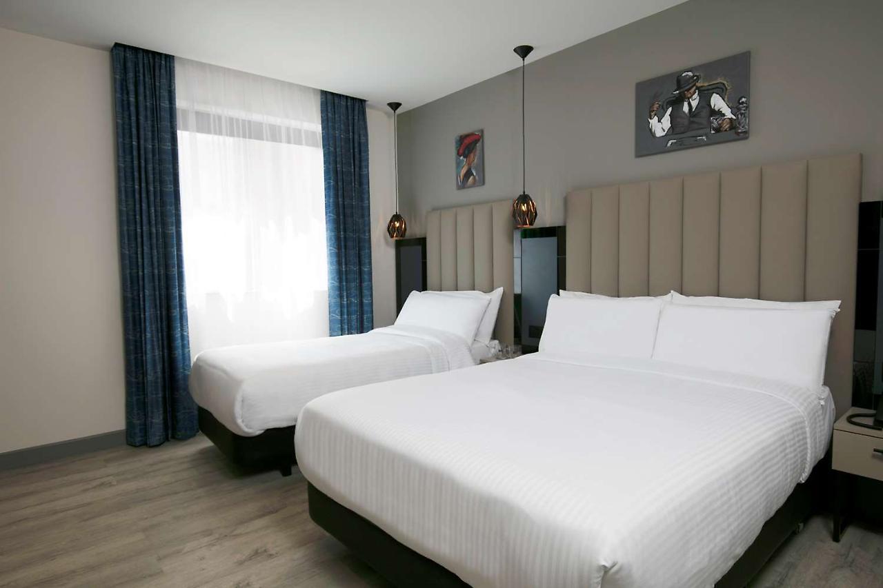 Spark By Hilton Luton Λούτον Εξωτερικό φωτογραφία