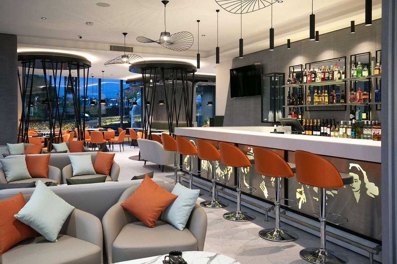 Spark By Hilton Luton Λούτον Εξωτερικό φωτογραφία
