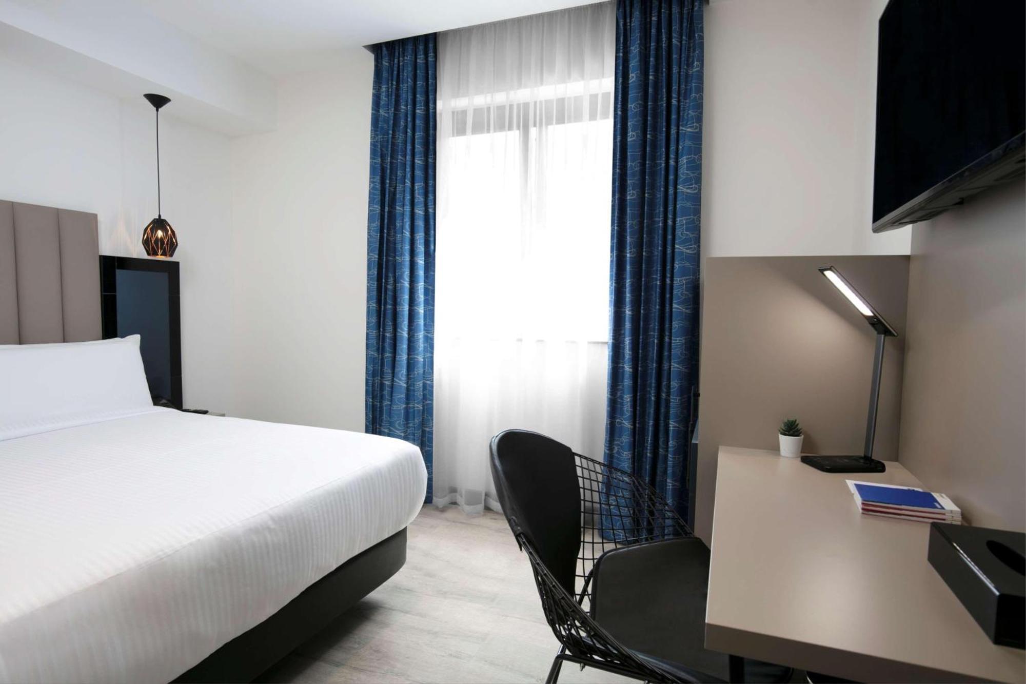Spark By Hilton Luton Λούτον Εξωτερικό φωτογραφία