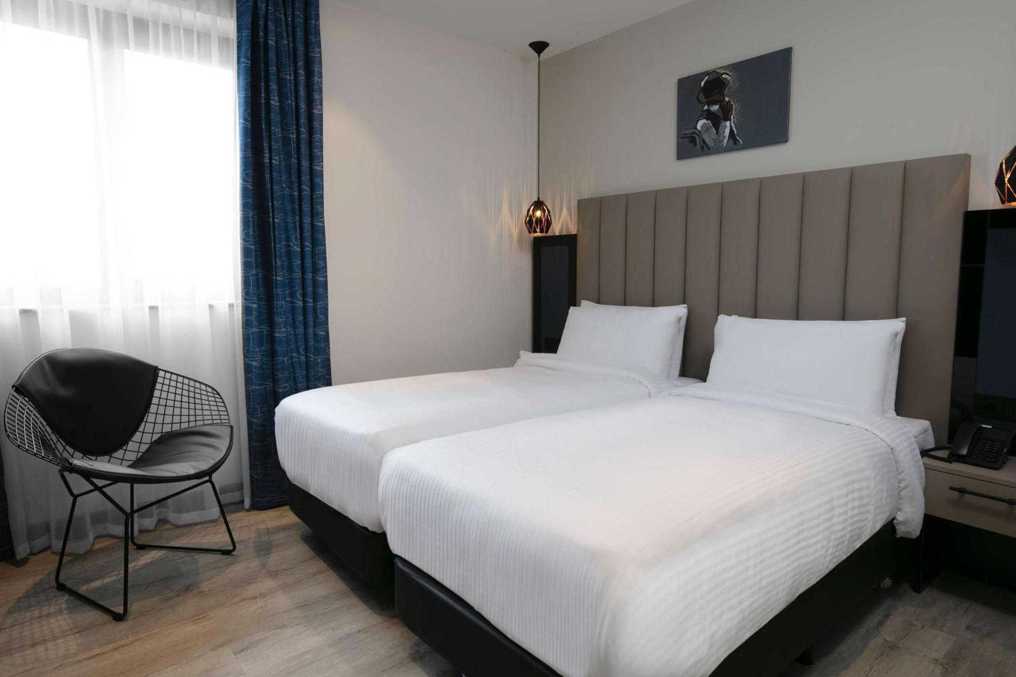 Spark By Hilton Luton Λούτον Εξωτερικό φωτογραφία